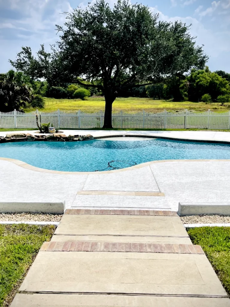 Beeville Pool Company / Pool Maintenance